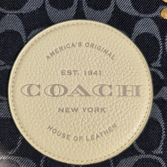 Coach Navy and Cream Women's Bag - Picture 6 of 7